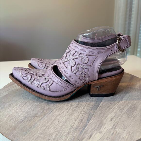 Lane Lavender Leather Western Cut-Out Booties Women’s Size 7 Embroidered Cowgirl - Picture 3 of 11